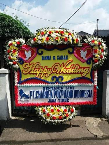 Karangan Bunga Pernikahan rumahdukaabadi